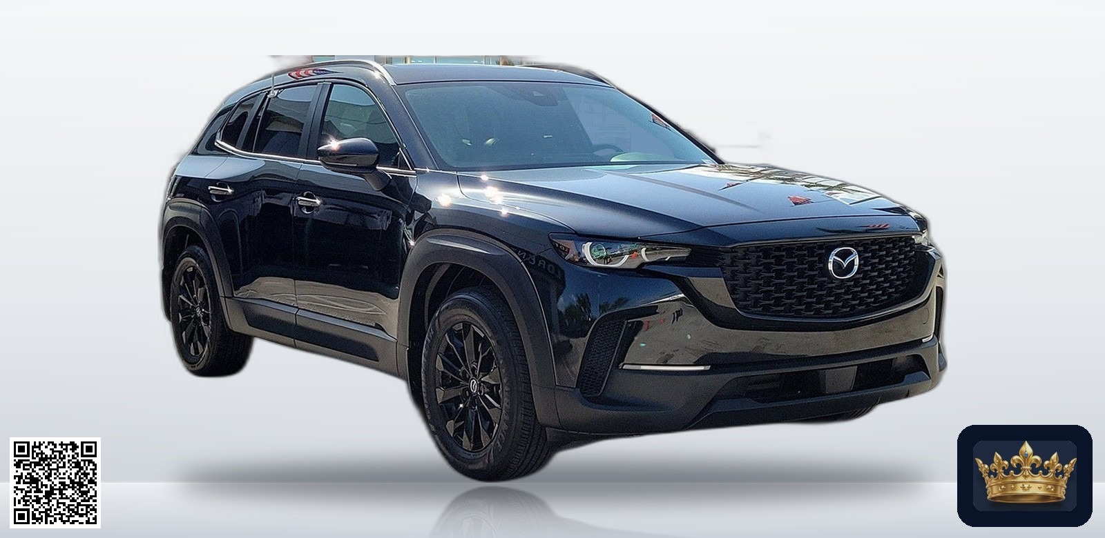 2024 Mazda CX-50 2.5 S Premium Package en vista tres cuartos frontal, estudio blanco
