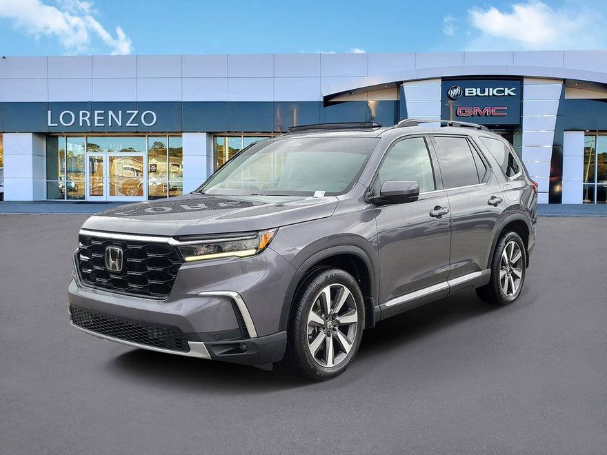 2024 Honda Pilot Touring en vista tres cuartos frontal